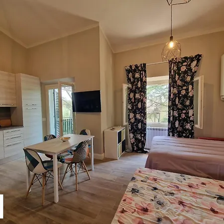 Lella With Free Parking By Sweet Homes * Florenz
